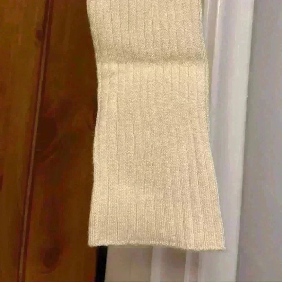 L Space Camryn Fitted Ribbed Sweater Top-Medium NWT - Picture 4 of 7